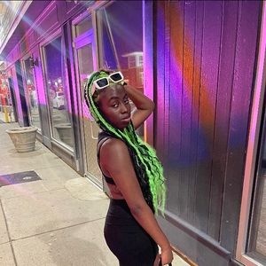 Meet your Posher, Jada